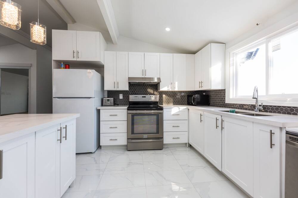 Photo of Kitchen in Mono