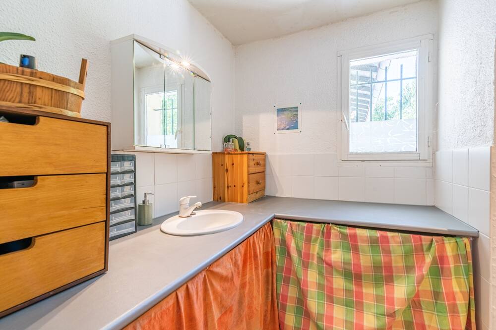 Photo of Bedroom in Sainte-Foy-d'Aigrefeuille