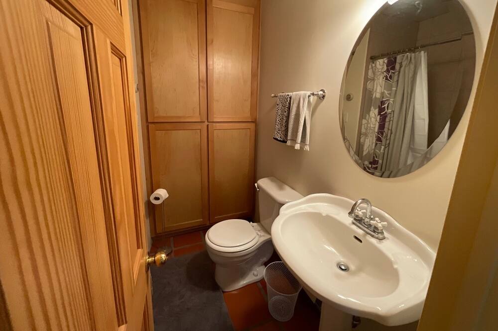 Photo of Bathroom in Los Griegos