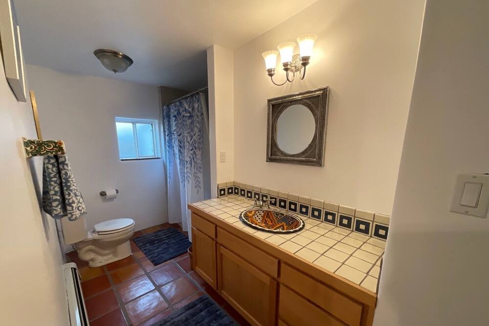 Photo of Bathroom in Los Griegos
