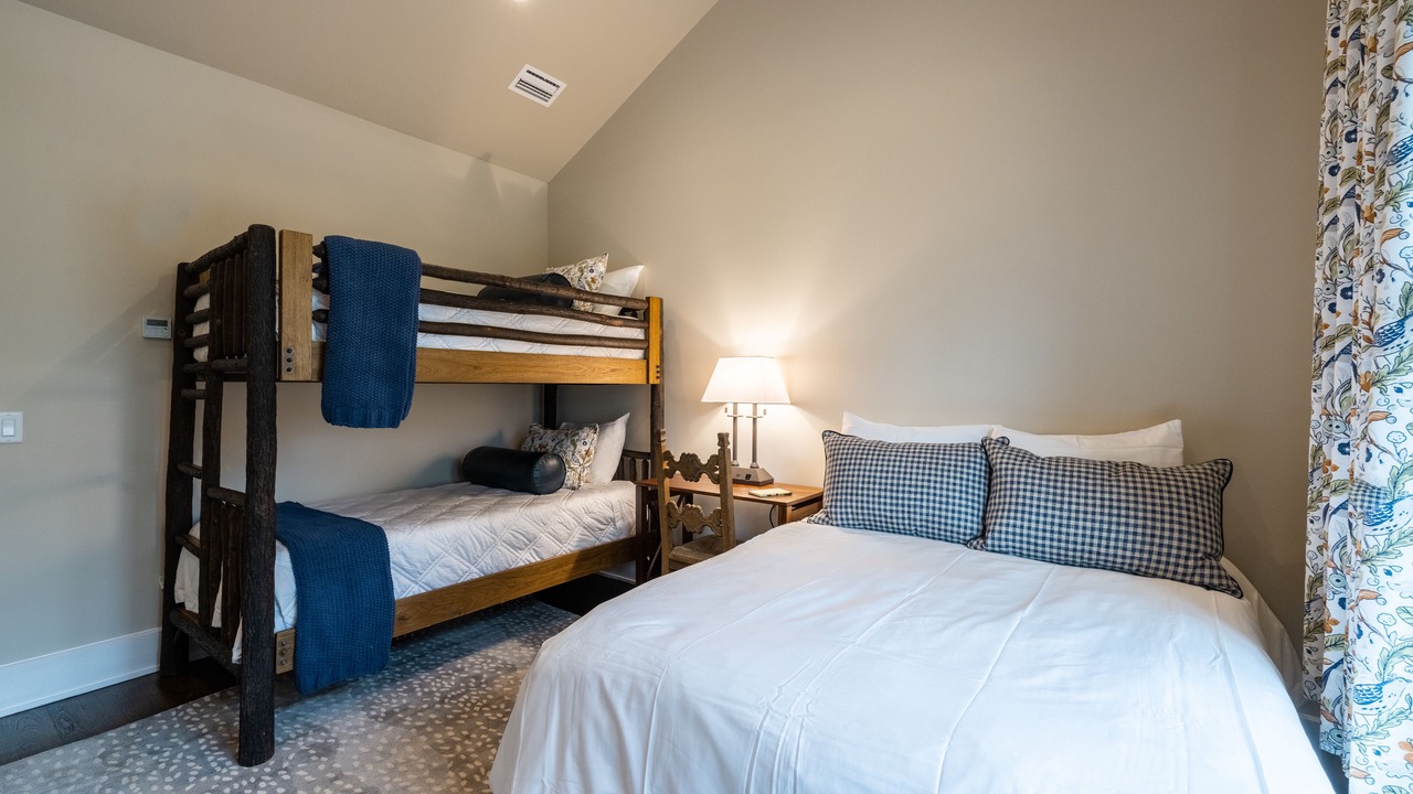 Photo of Bedroom in Waverly