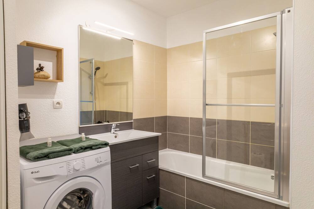 Photo of Bathroom in Colomiers