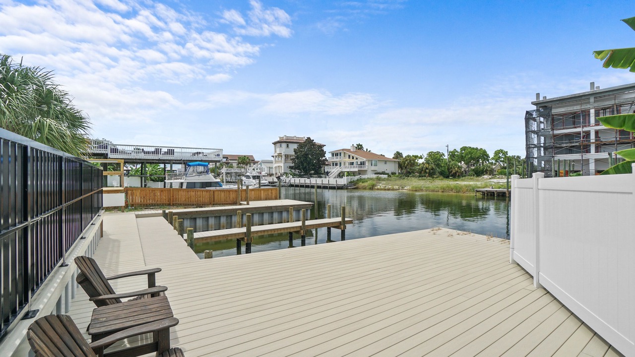 Photo of Patio Balcony in Holiday Isle