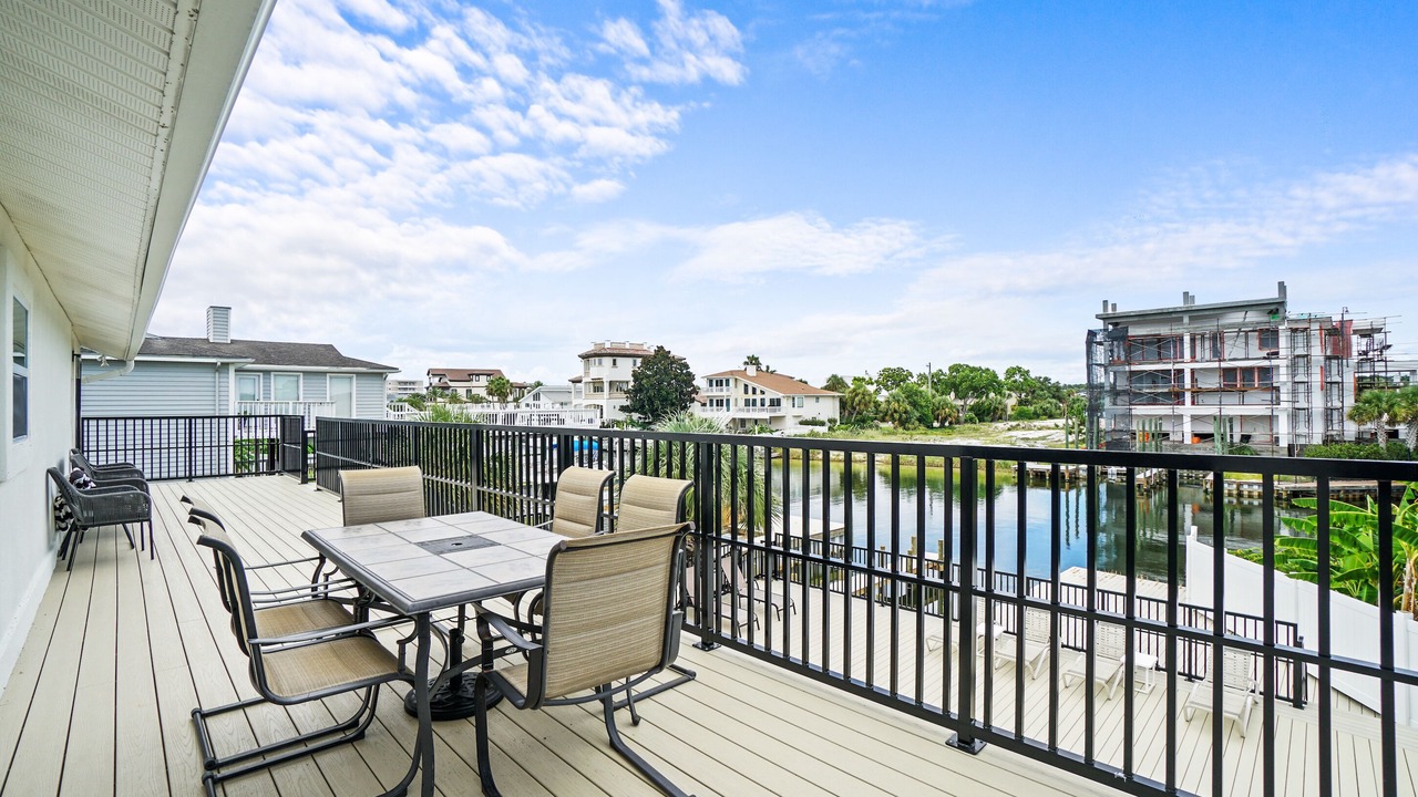 Photo of Patio Balcony in Holiday Isle