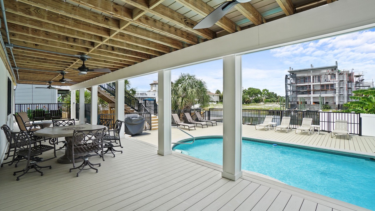 Photo of Patio Balcony in Holiday Isle