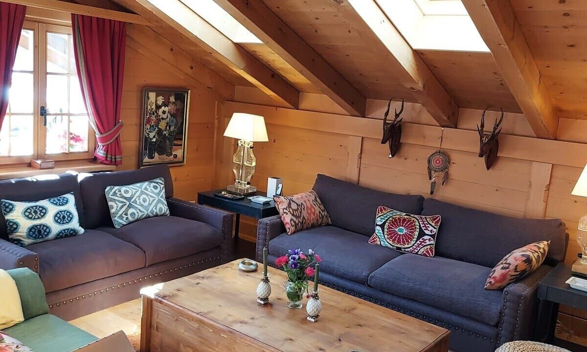 Photo of Livingroom in Rougemont