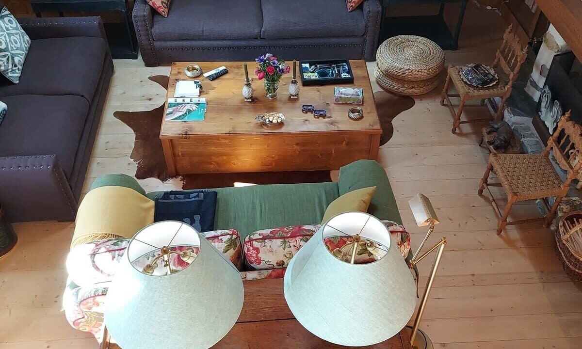 Photo of Livingroom in Rougemont