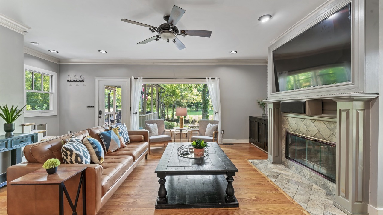 Photo of Livingroom in Green Hills