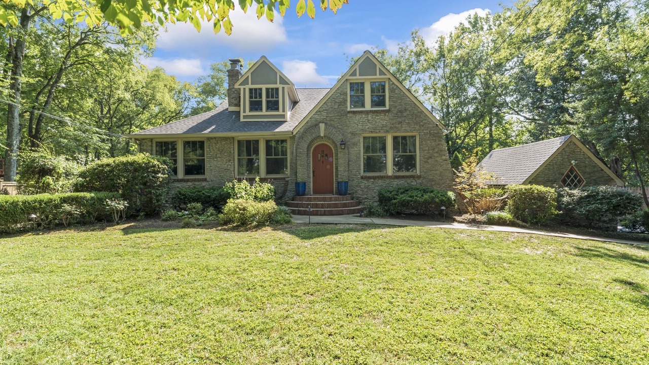 Photo of Outdoor in Green Hills