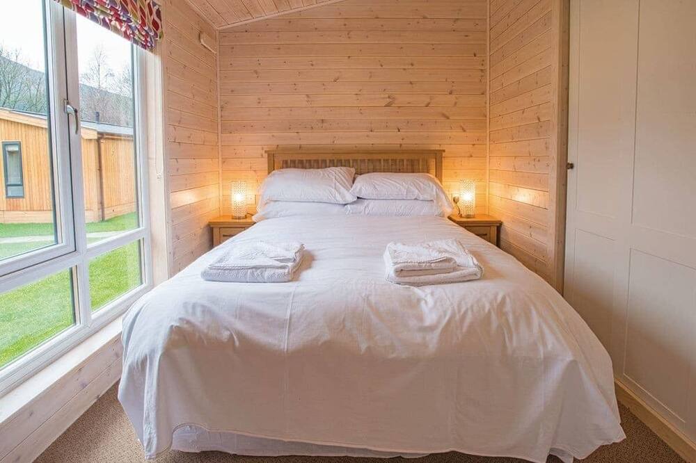 Photo of Others in Saddleworth