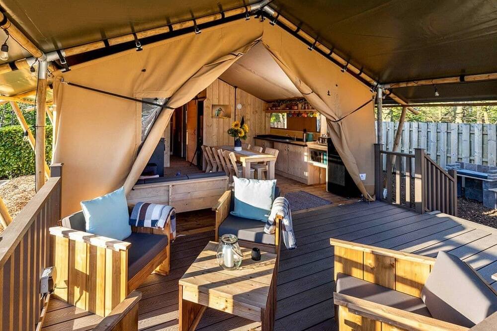 Photo of Others in Saddleworth