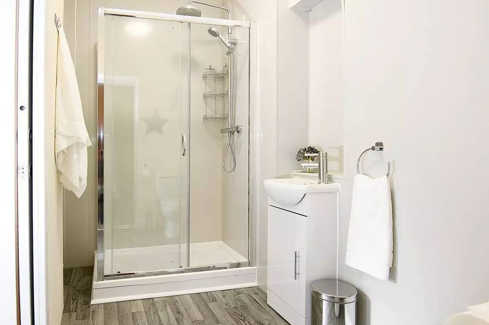 Photo of Others in Saddleworth