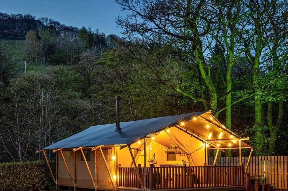 Photo of Others in Saddleworth