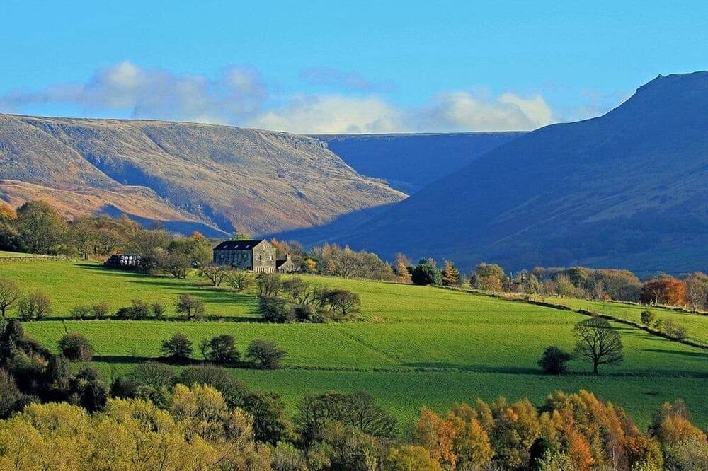 Photo of Others in Saddleworth