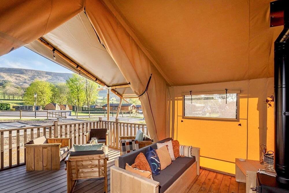 Photo of Others in Saddleworth