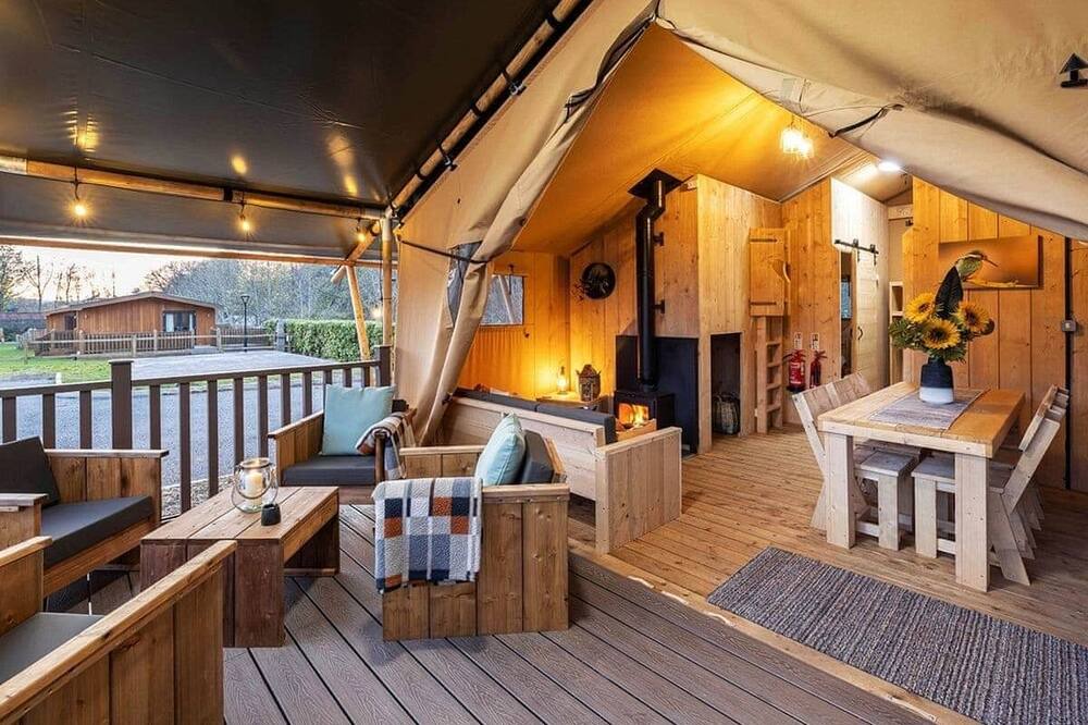 Photo of Others in Saddleworth