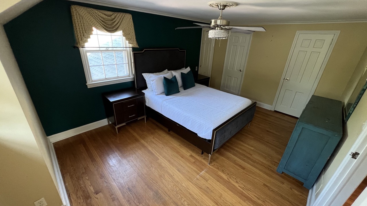 Photo of Others in Elmwood Park