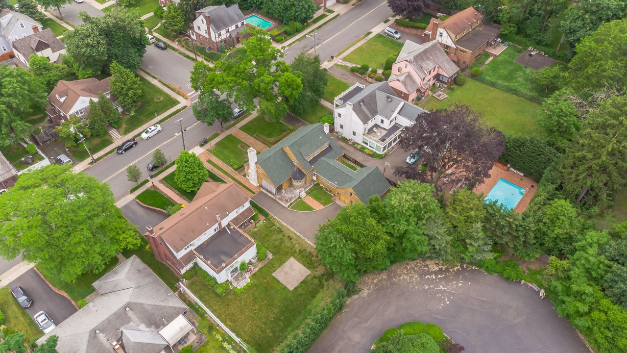 Photo of Outdoor in Elmwood Park
