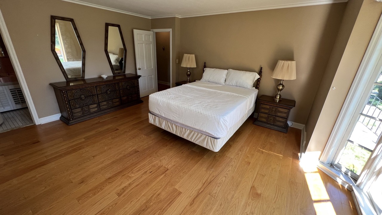 Photo of Others in Elmwood Park