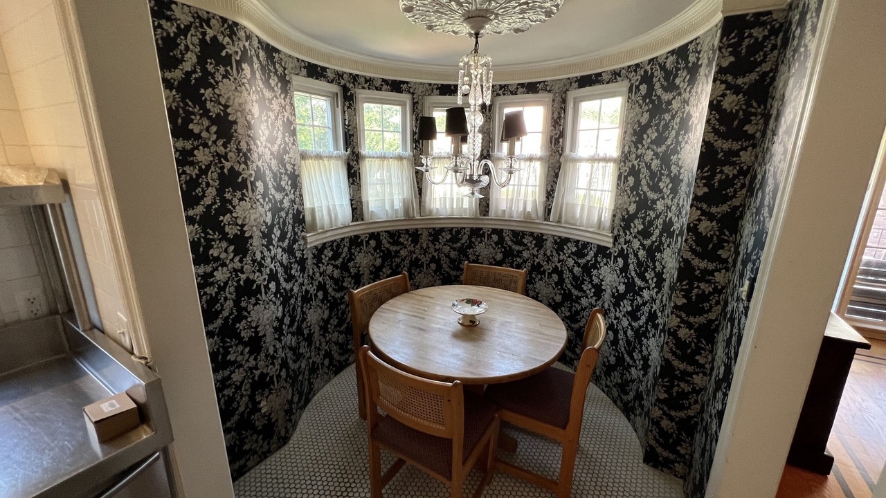 Photo of Others in Elmwood Park