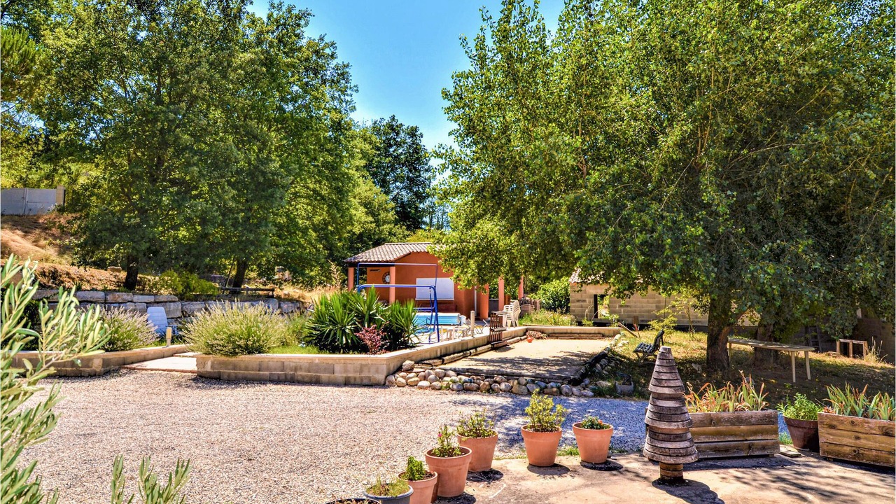 Photo of Outdoor in Saint-Just