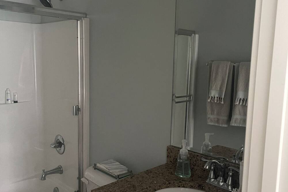 Photo of Bathroom in Buechel