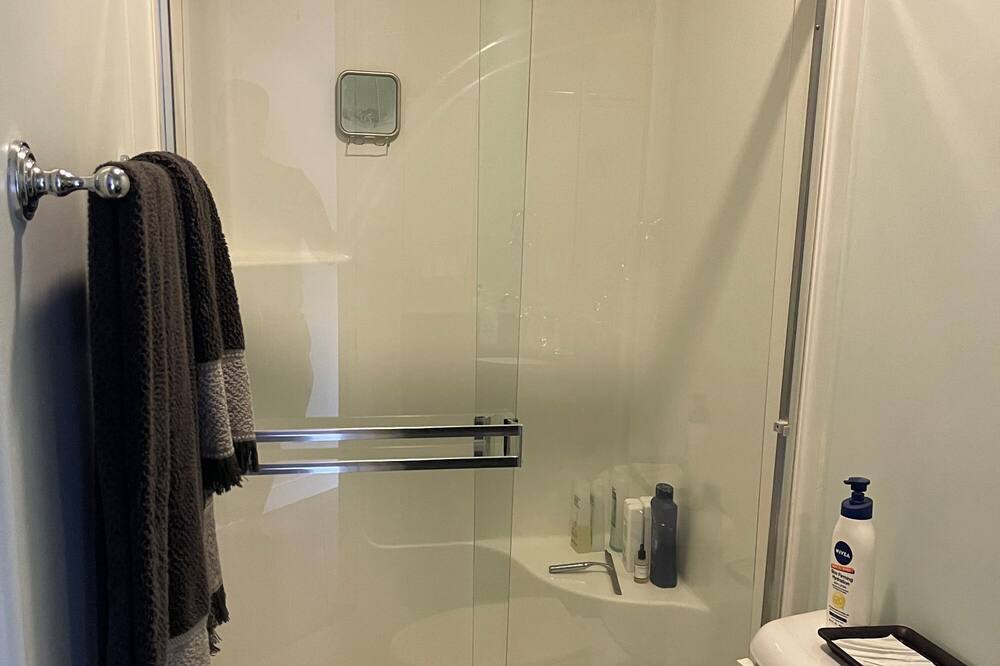 Photo of Bathroom in Buechel