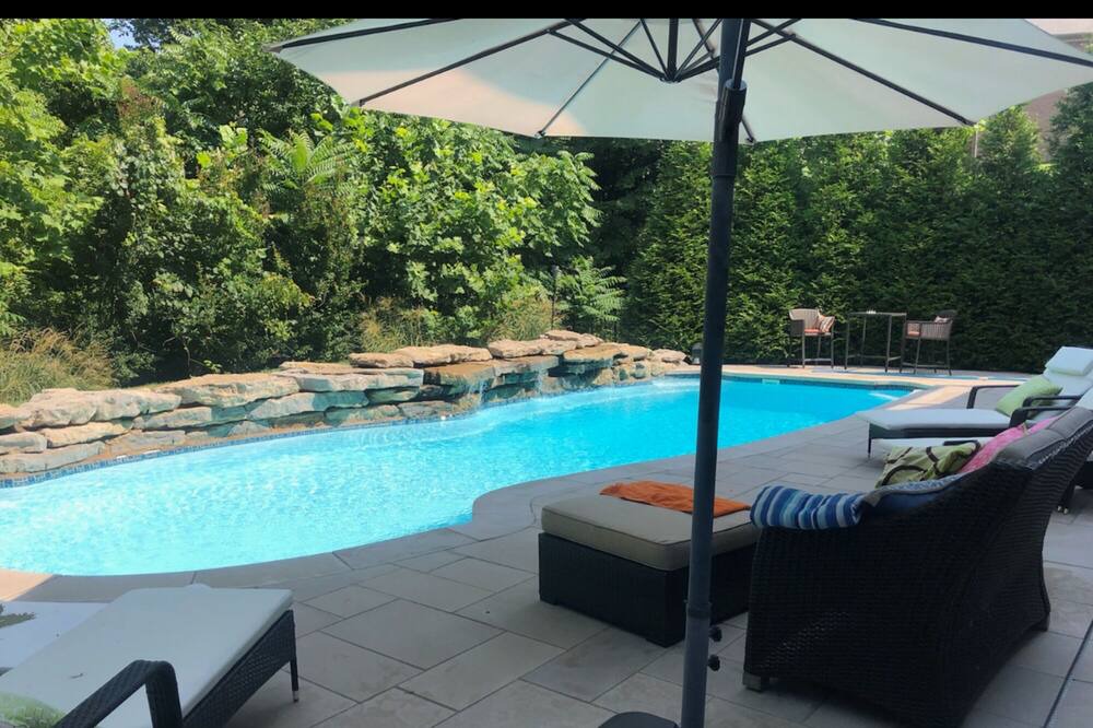 Photo of Outdoor in Buechel