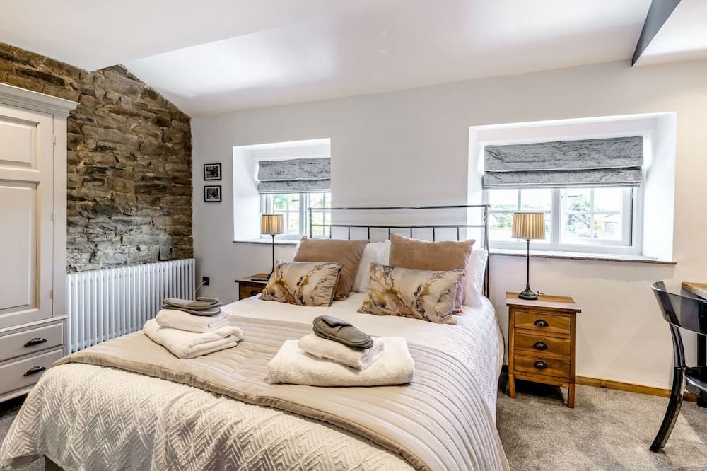 Photo of Bedroom in Winewall