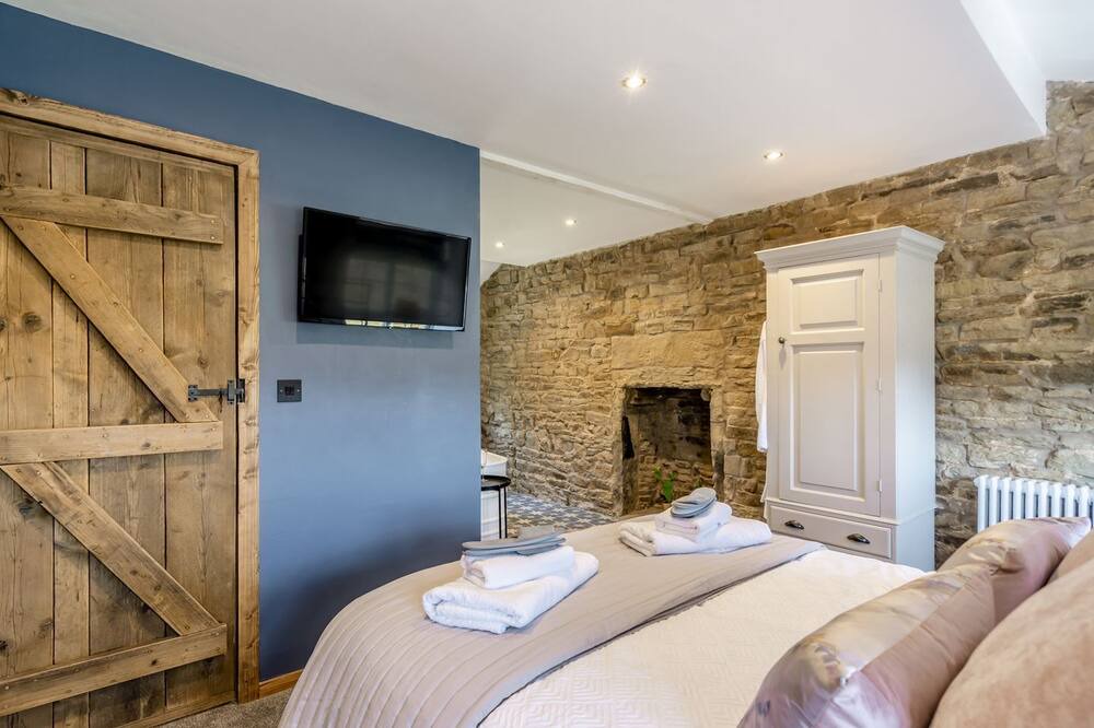 Photo of Bedroom in Winewall