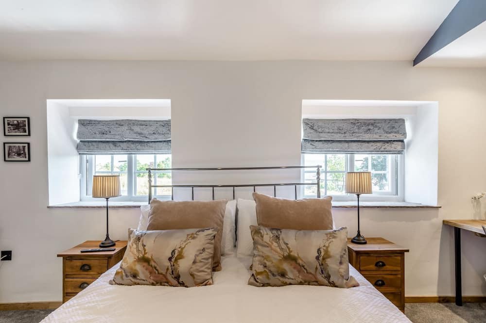 Photo of Bedroom in Winewall