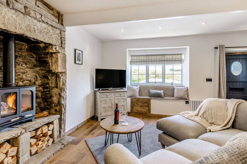 Photo of Livingroom in Winewall