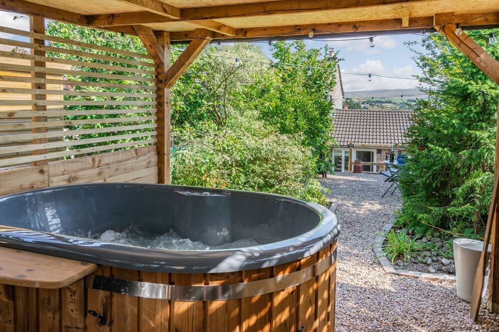 Photo of Others in Winewall