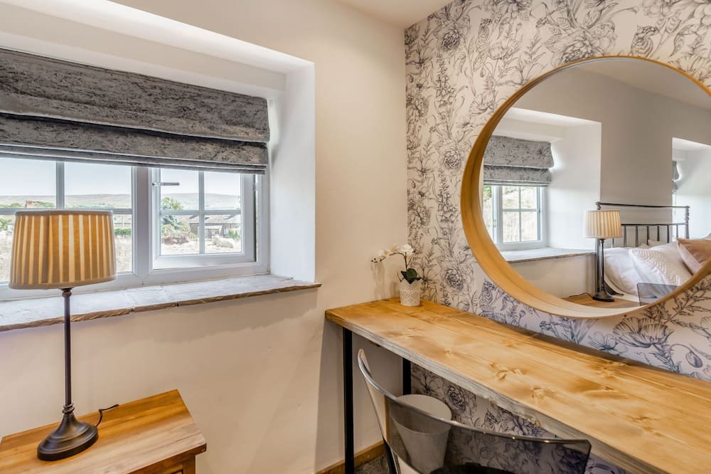 Photo of Bedroom in Winewall