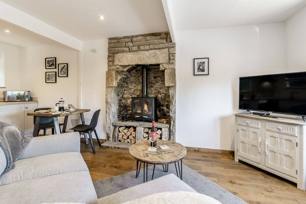 Photo of Others in Winewall