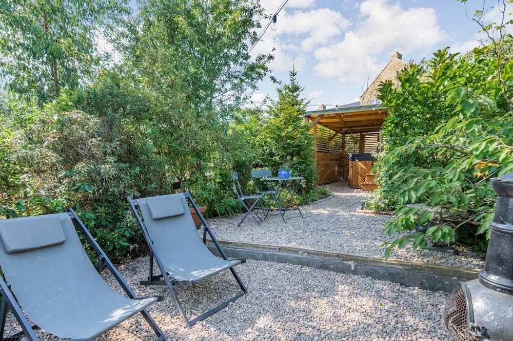 Photo of Patio Balcony in Winewall