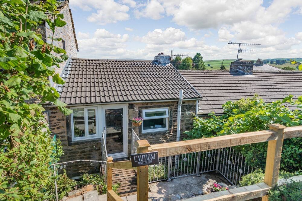 Photo of Others in Winewall