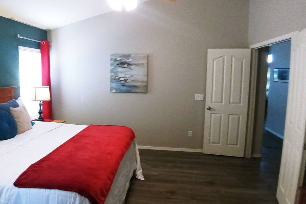 Photo of Bedroom in Superstition Springs