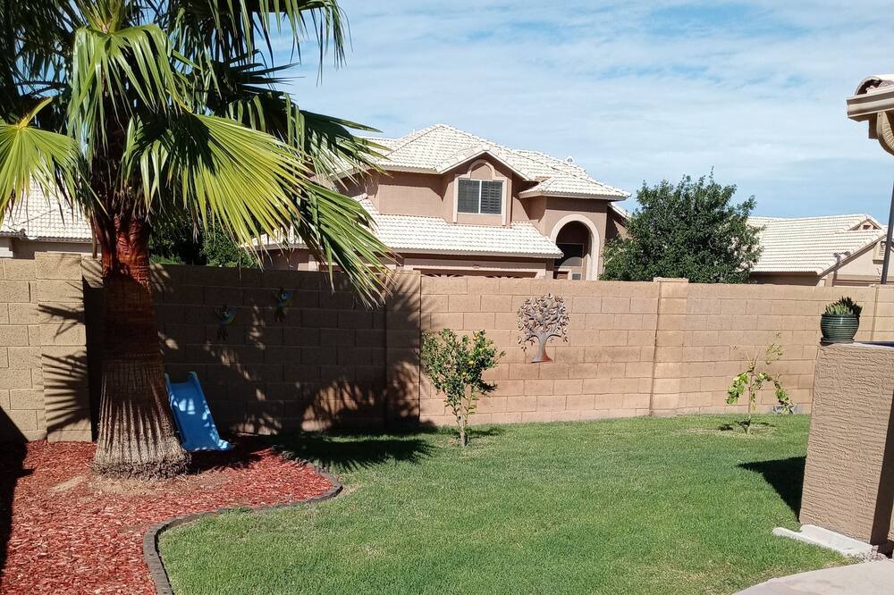 Photo of Outdoor in Superstition Springs