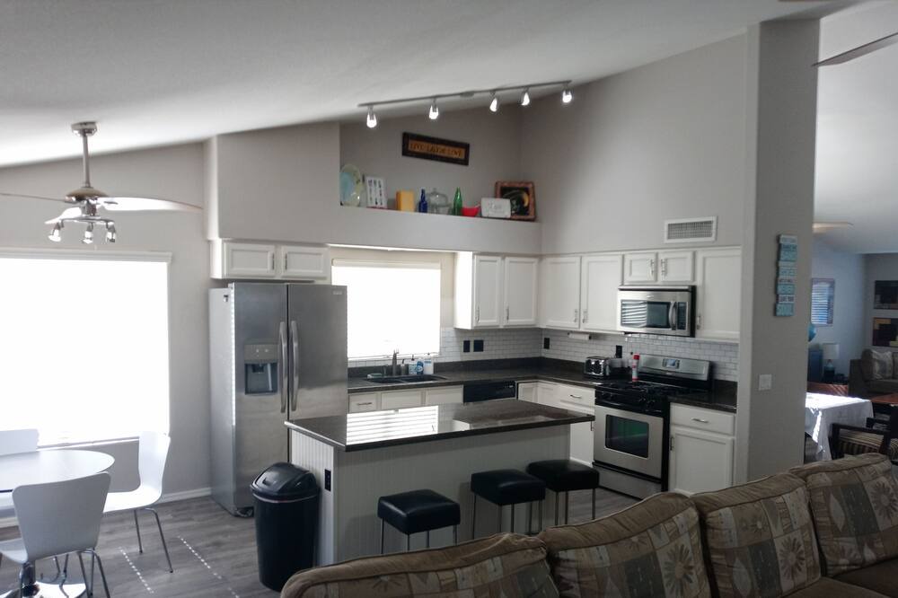 Photo of Livingroom in Superstition Springs