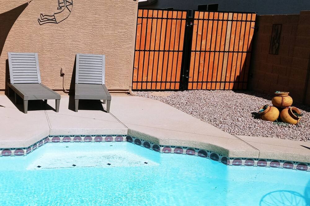Photo of Outdoor in Superstition Springs