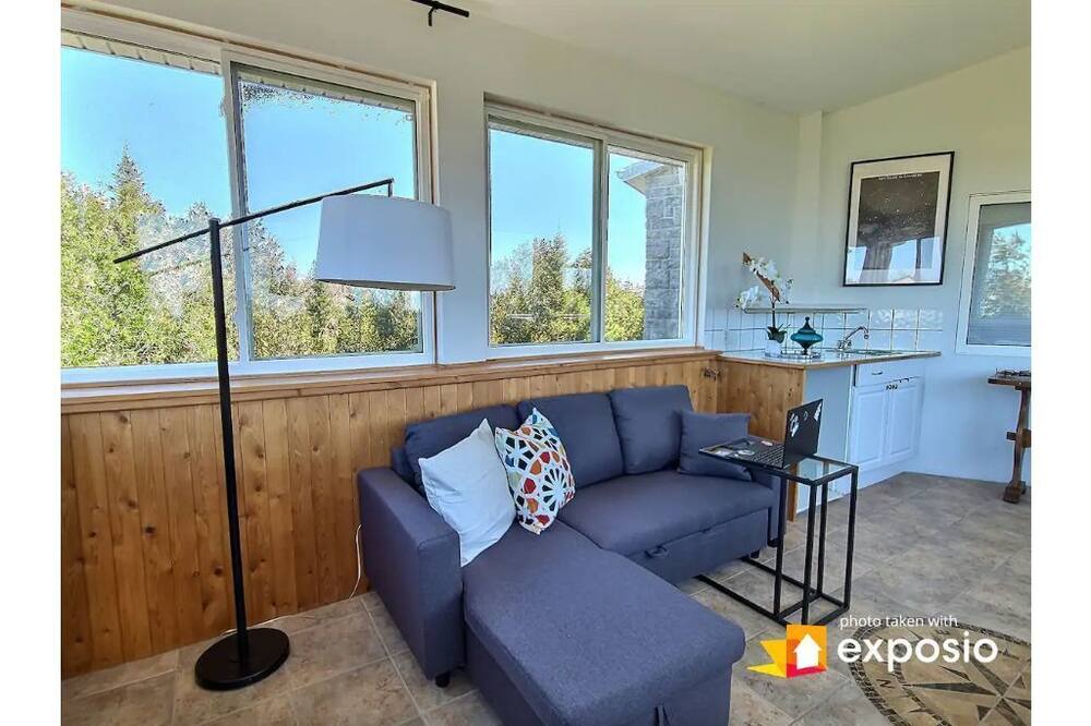 Photo of Livingroom in Northern Bruce Peninsula