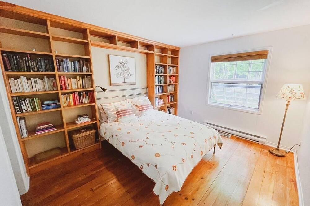 Photo of Bedroom in Val-des-Monts