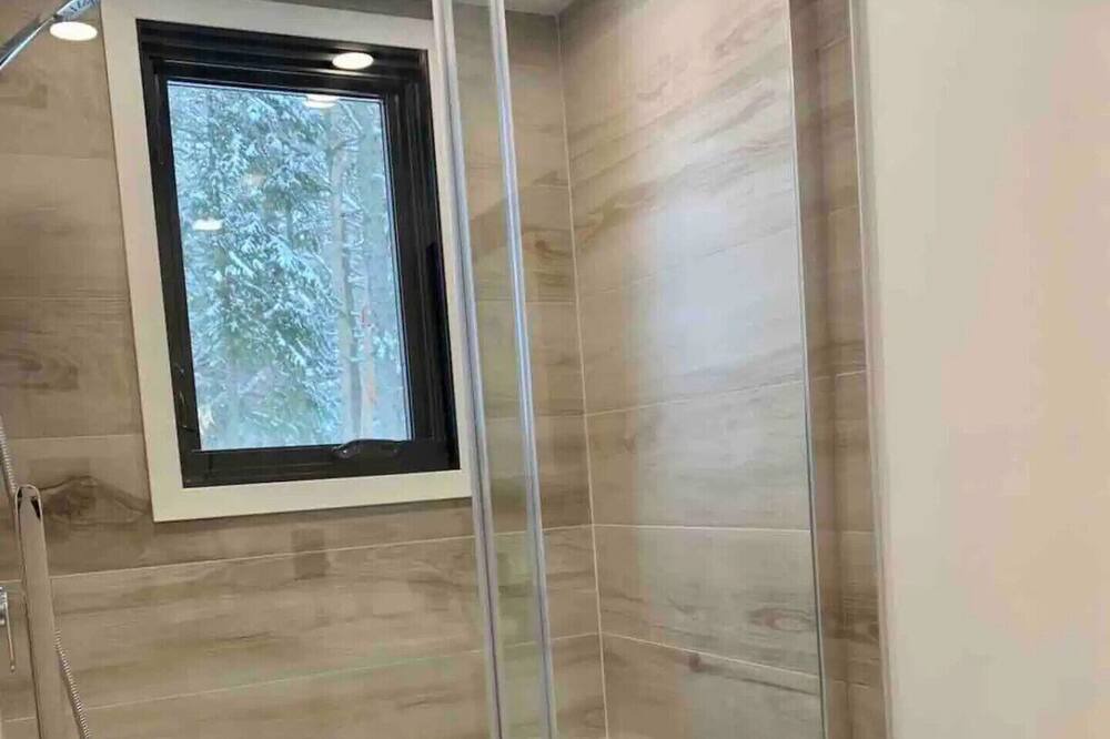 Photo of Bathroom in Saint Donat