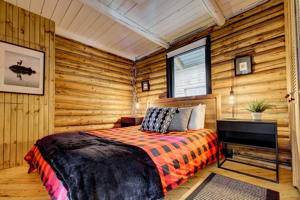 Photo of Bedroom in Saint Donat
