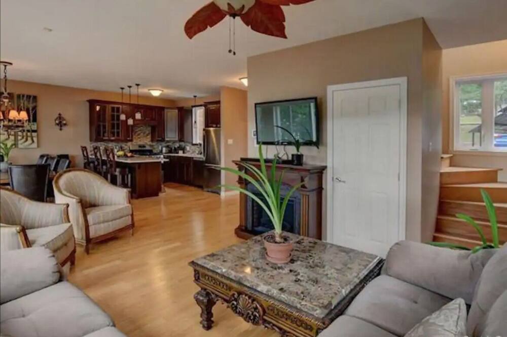 Photo of Livingroom in Saint-Calixte