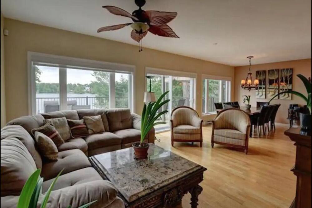 Photo of Livingroom in Saint-Calixte