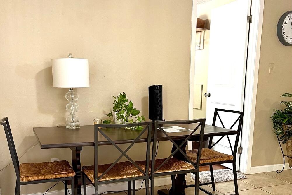 Photo of Bedroom in Willis