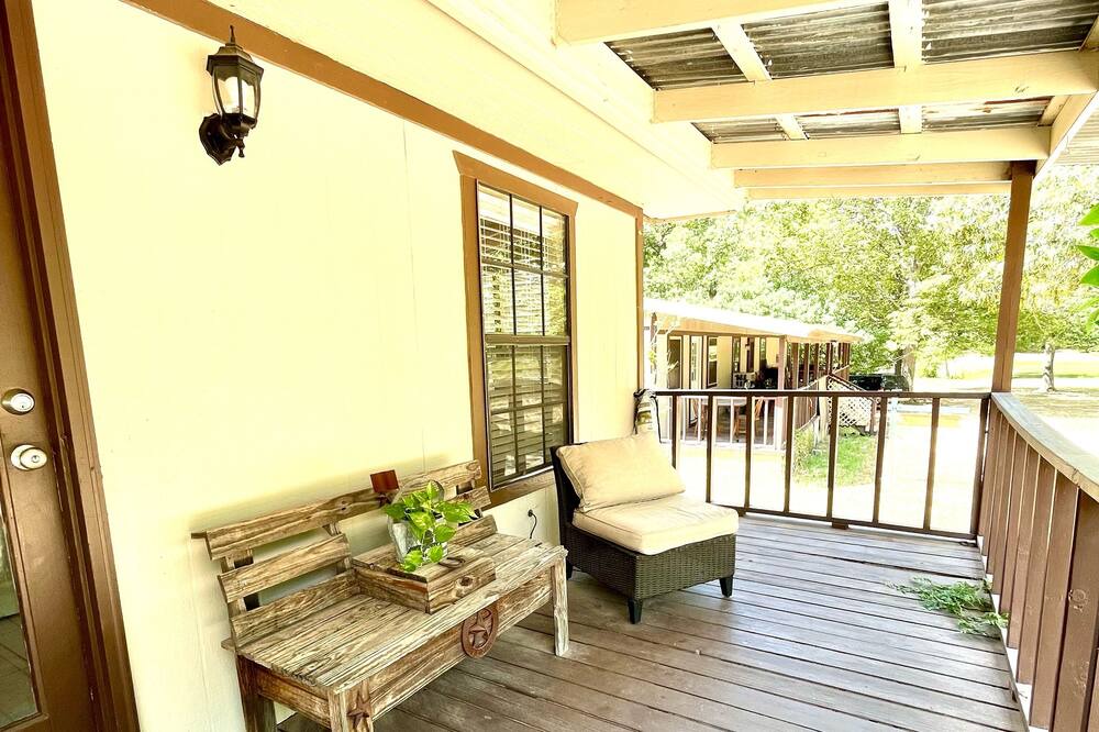 Photo of Patio Balcony in Willis