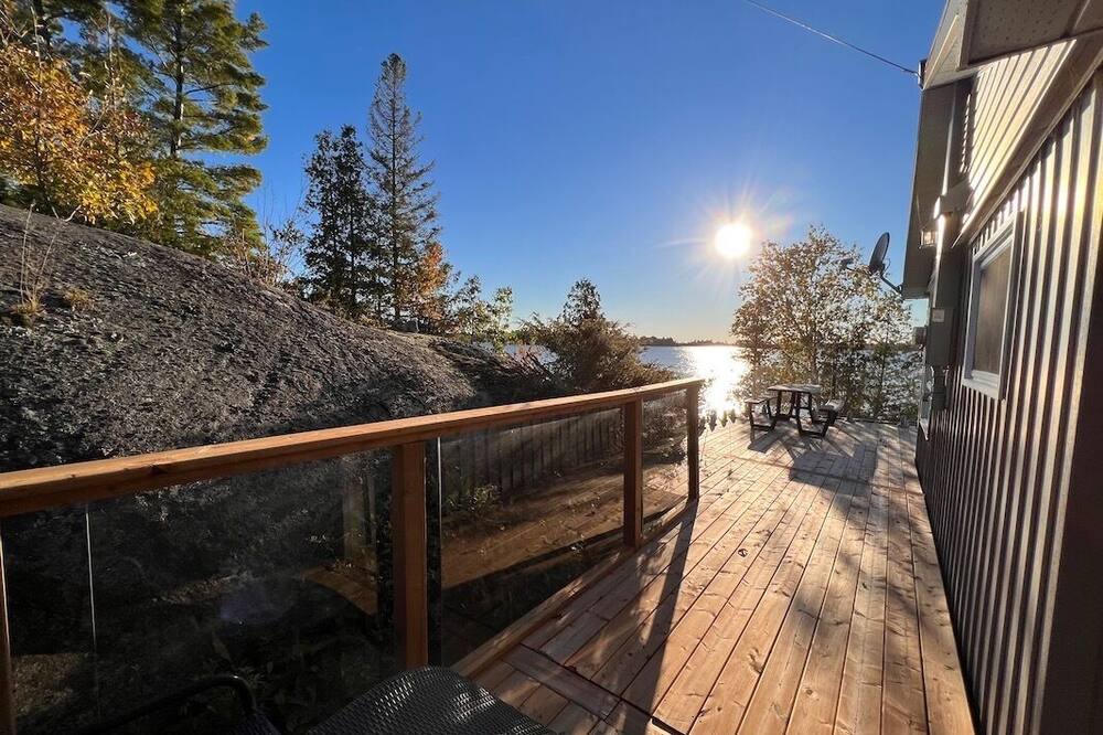 Photo of Patio Balcony in North Kawartha